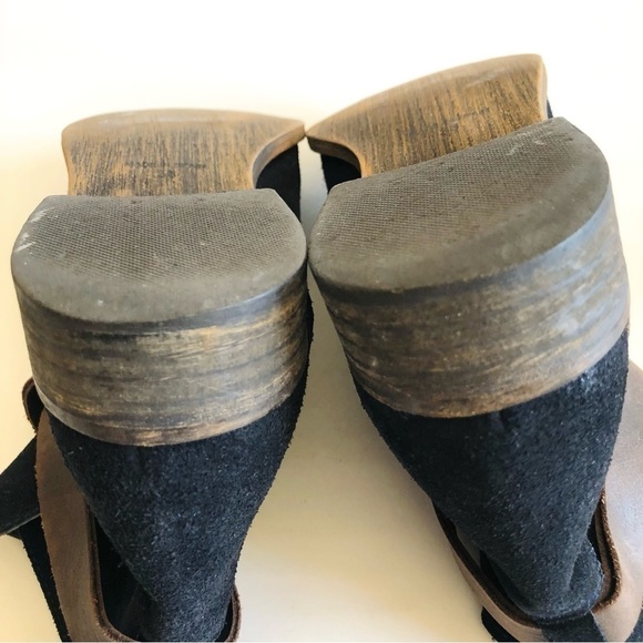 La Scarpa Suede Ankle Booties - Picture 15 of 16